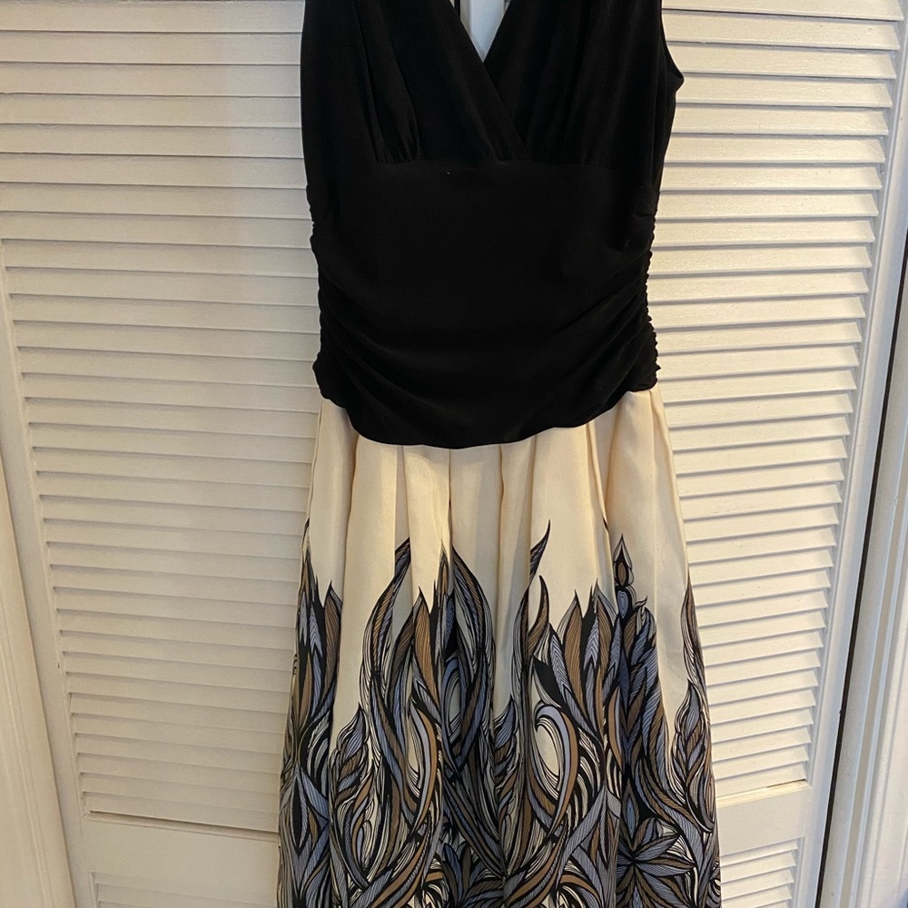 Very slimming dress ❤️